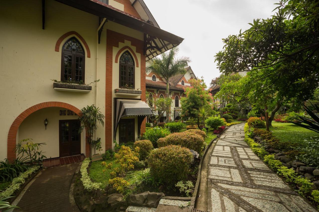 Royal Hotel And Villa Batu Batu  Exterior photo