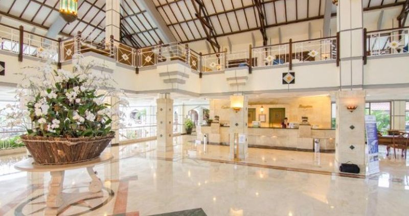 Royal Hotel And Villa Batu Batu  Exterior photo
